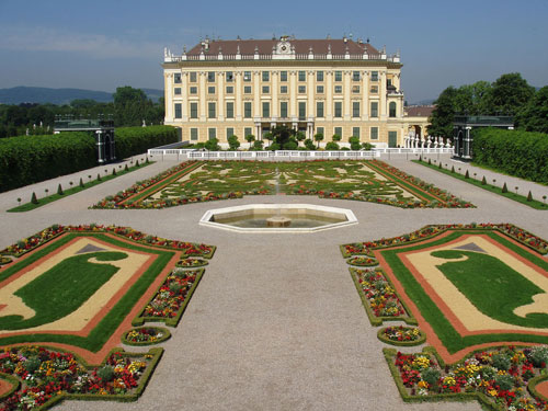 Schonbrunn-palace-Vienna-Austria-INGOLDEN.GR-DEALWAY.GR