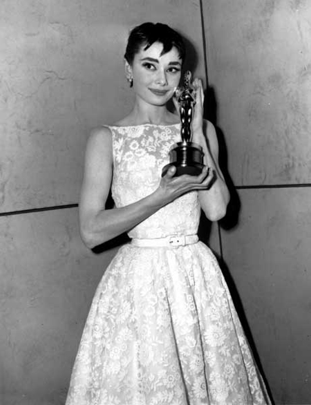Audrey Hepburn || 1954 Givenchy