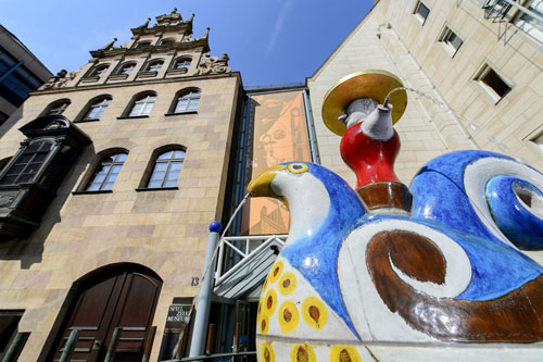 nyrembergh-mia-mageytikh-polh-mouseio-paixnidivn-ingolden-gr