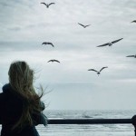 poulia-taksideyan-sto-dromo-mas-ingolden.gr-tartofski-birds-sea-woman