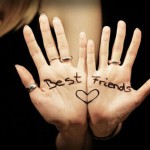 to-dentro-ton-filon-ingolden.gr-borges-hands