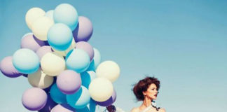 SE-MERH-MAGIKA-INGOLDEN.GR-BALLONS-WOMAN-COLORS-BLUE-LIGHT